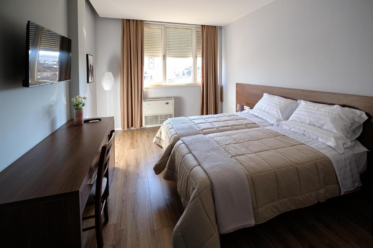 In Center Hotel Tirana Exterior photo