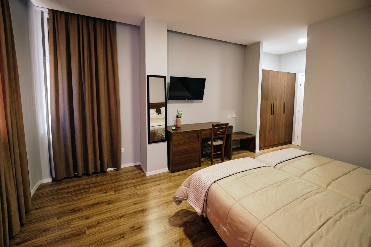 In Center Hotel Tirana Exterior photo